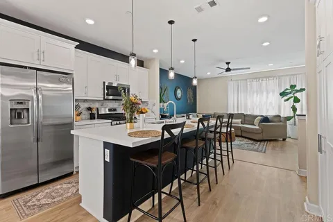 1840 Mint Ter Unit #4, Chula Vista, CA MLS: PTP2502989
