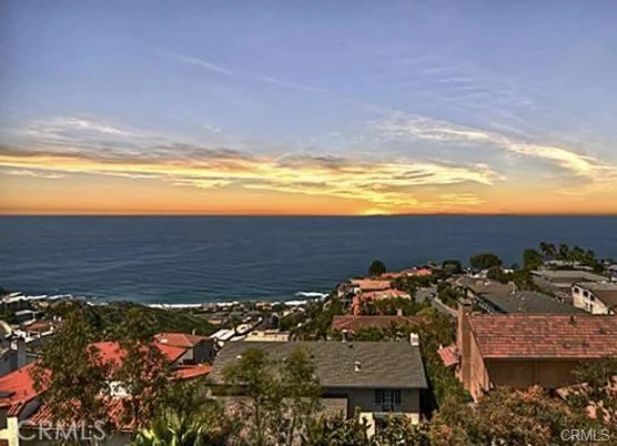 621 Loretta Drive, Laguna Beach, CA 92651