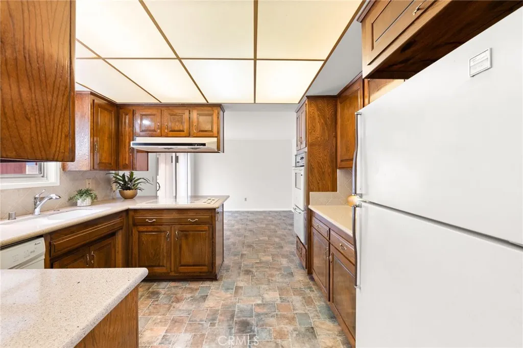 Additional image 14 of 7970 E Ring Street, Long Beach, CA 90808