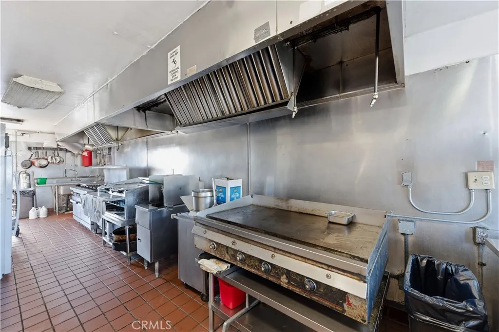 Additional image 34 of 3350 Saviers Rd, Oxnard, CA 93033