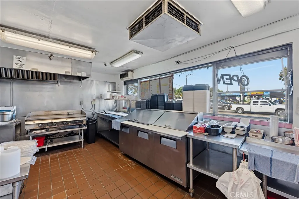 Additional image 33 of 3350 Saviers Rd, Oxnard, CA 93033