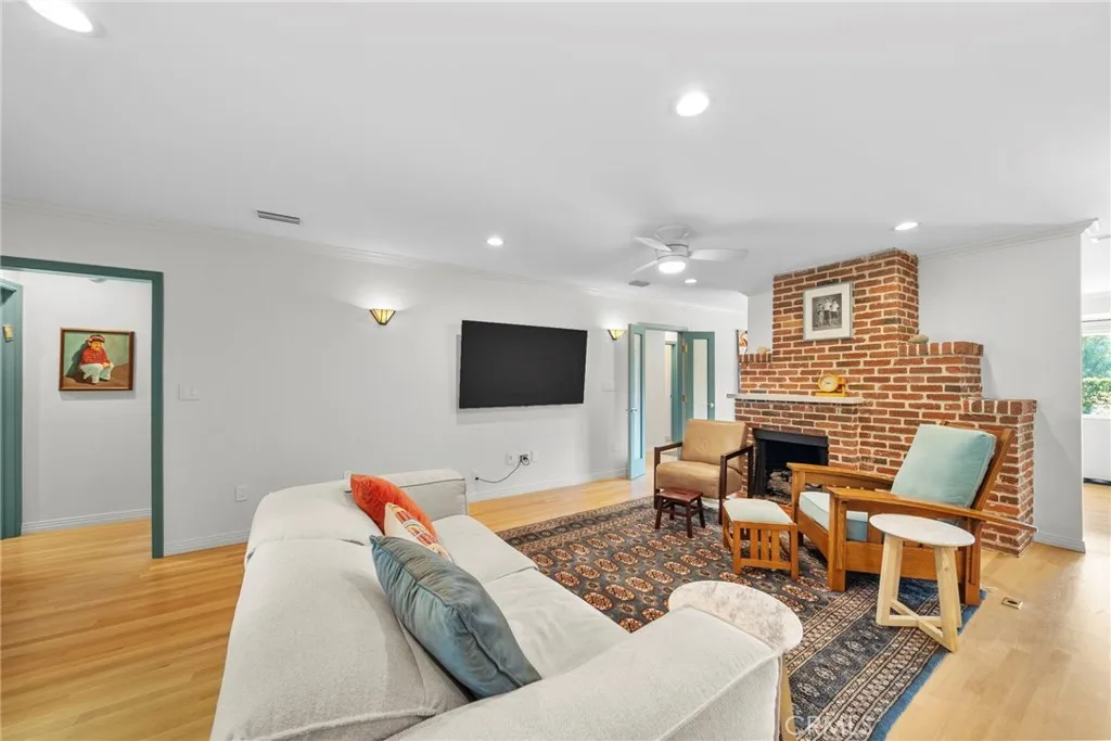 Additional image 20 of 5035 Greenbush Ave, Sherman Oaks, CA 91423