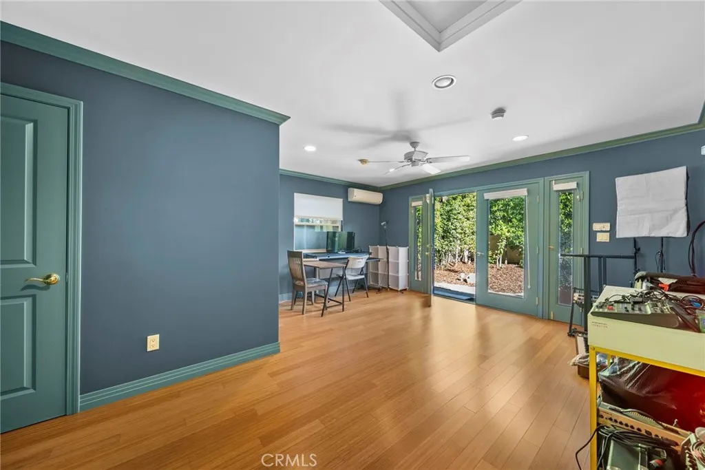 Additional image 88 of 5035 Greenbush Ave, Sherman Oaks, CA 91423