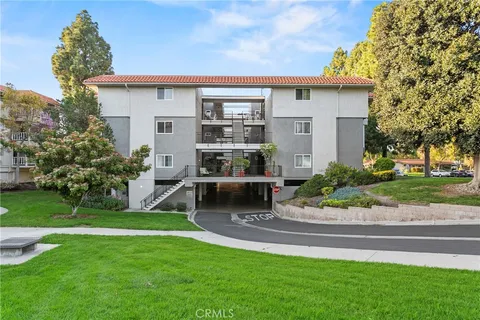 2402 Via Mariposa W Unit 3G, Laguna Woods, CA 92637 - MLS#: OC25076402