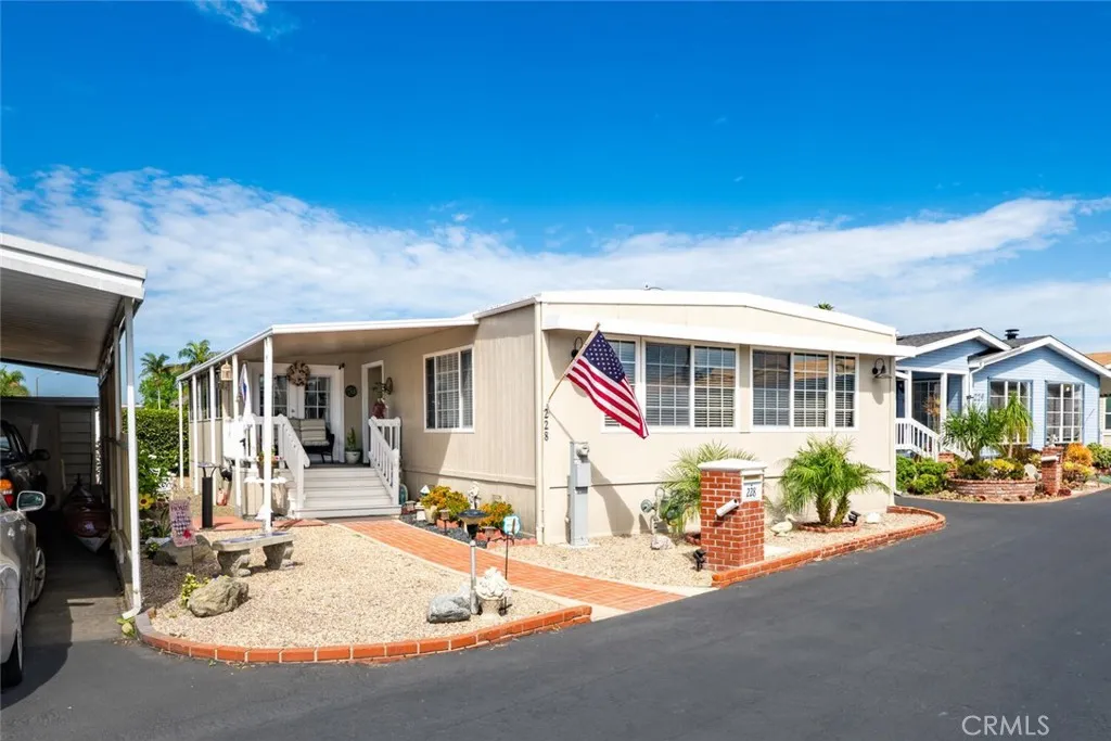 Additional image 3 of 16222 Monterey Lane Unit 228, Huntington Beach, CA 92649