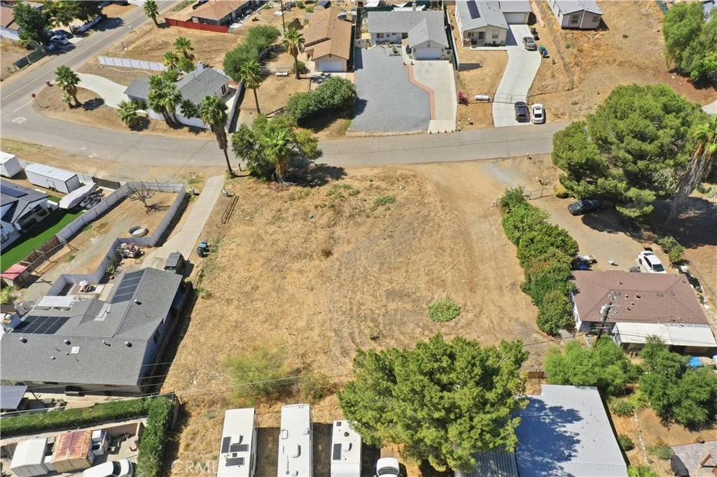 175 Platino Dr, Menifee, CA 92586