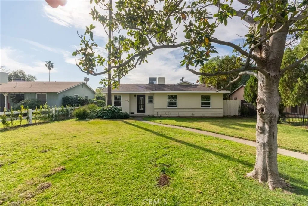 Additional image 4 of 17024 Sherman Way, Van Nuys, CA 91406