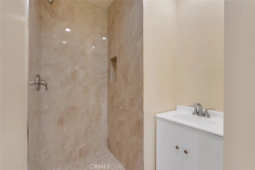 Additional image 35 of 17024 Sherman Way, Van Nuys, CA 91406