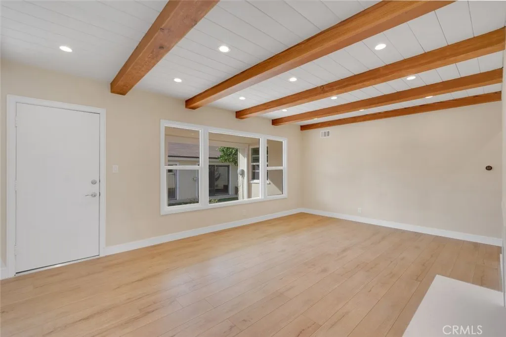 Additional image 27 of 17024 Sherman Way, Van Nuys, CA 91406