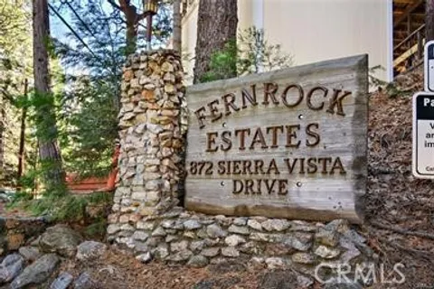 872 Sierra Vista Drive, Twin Peaks, CA MLS: IV25068852