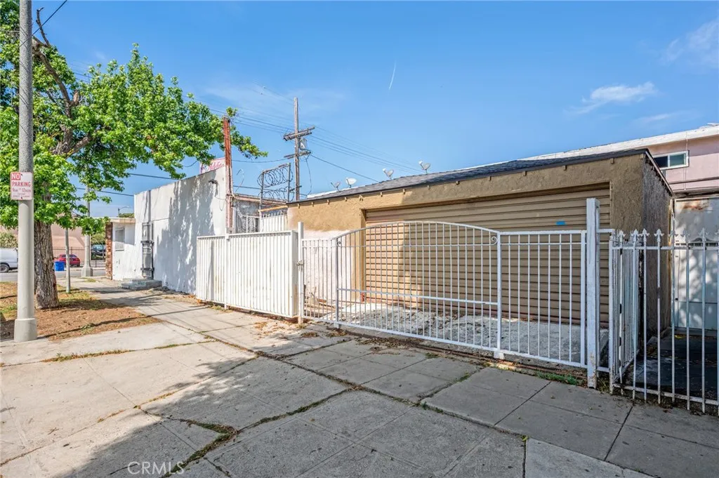 Additional image 8 of 1302 N Wilmington Boulevard, Wilmington, CA 90744