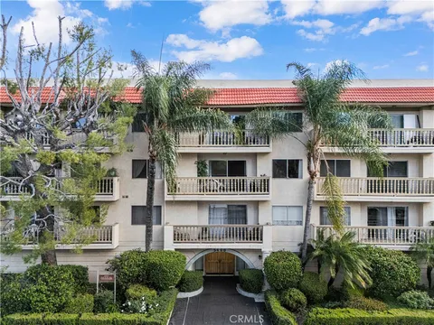 5400 Lindley Avenue Unit 105, Encino, CA MLS: SR25035382