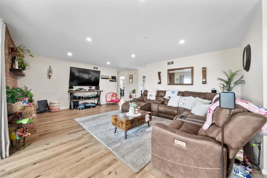 Additional image 64 of 737 Carlow Court, El Cajon, CA 92020