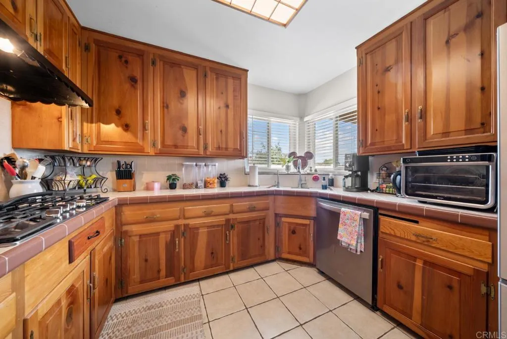 Additional image 65 of 737 Carlow Court, El Cajon, CA 92020