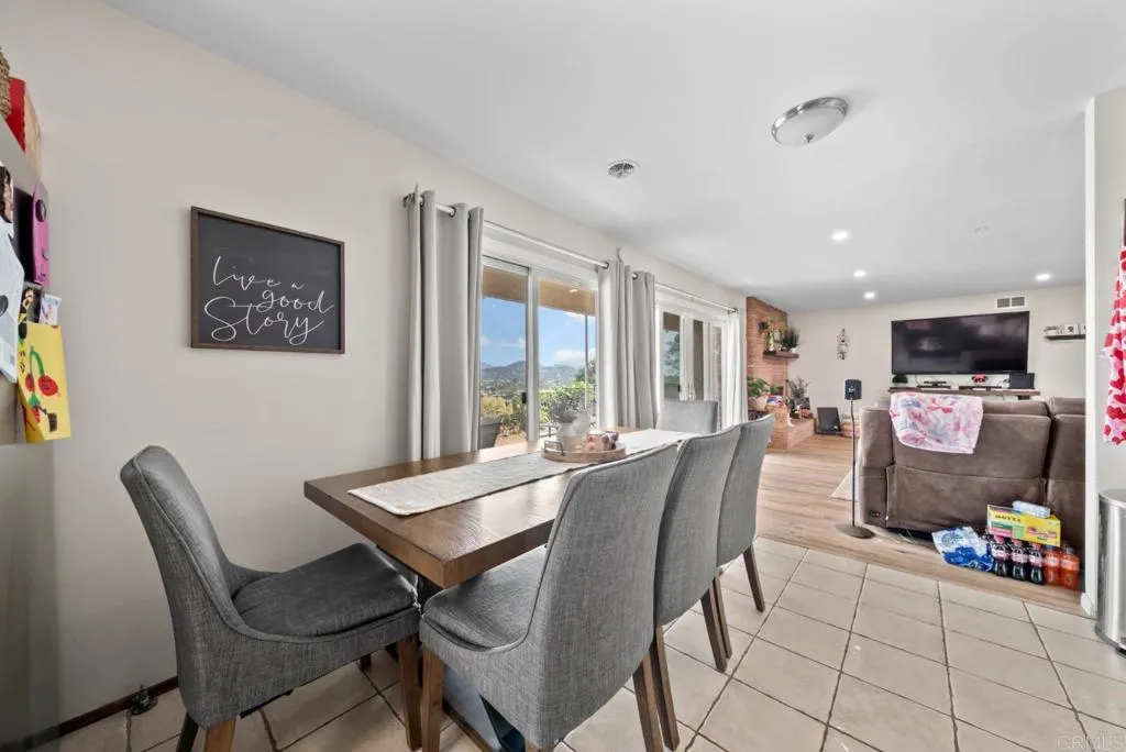 Additional image 11 of 737 Carlow Court, El Cajon, CA 92020