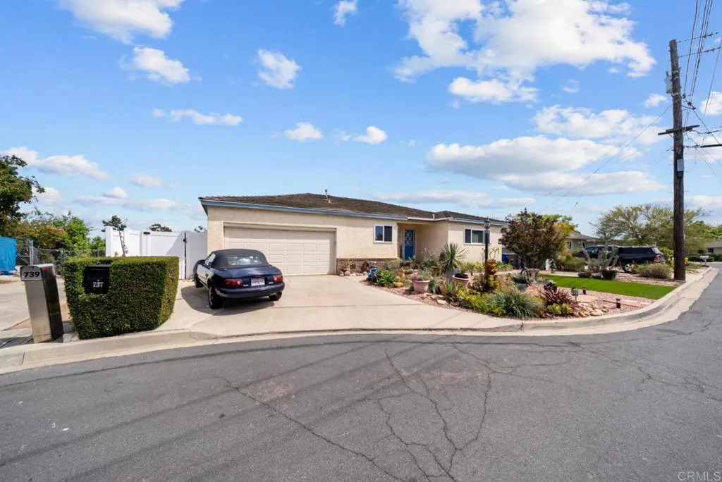 Additional image 91 of 737 Carlow Court, El Cajon, CA 92020