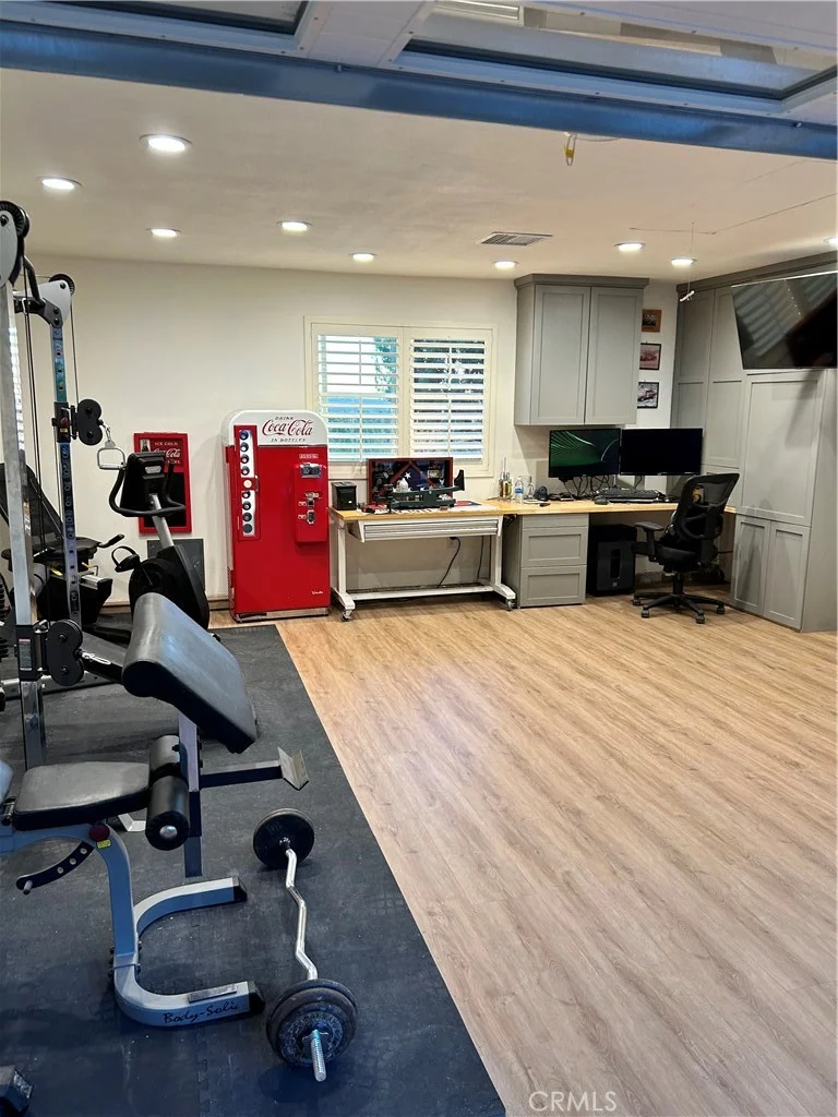 1243 S Stephora Ave, Glendora, CA 91740