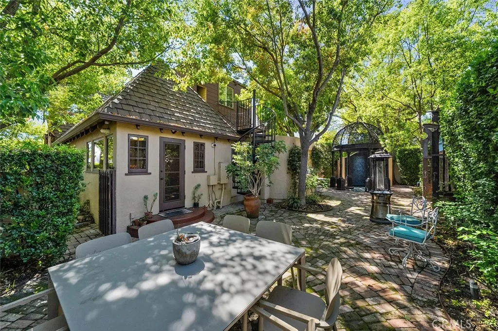 Additional image 120 of 2285 E Orange Grove Blvd, Pasadena, CA 91104