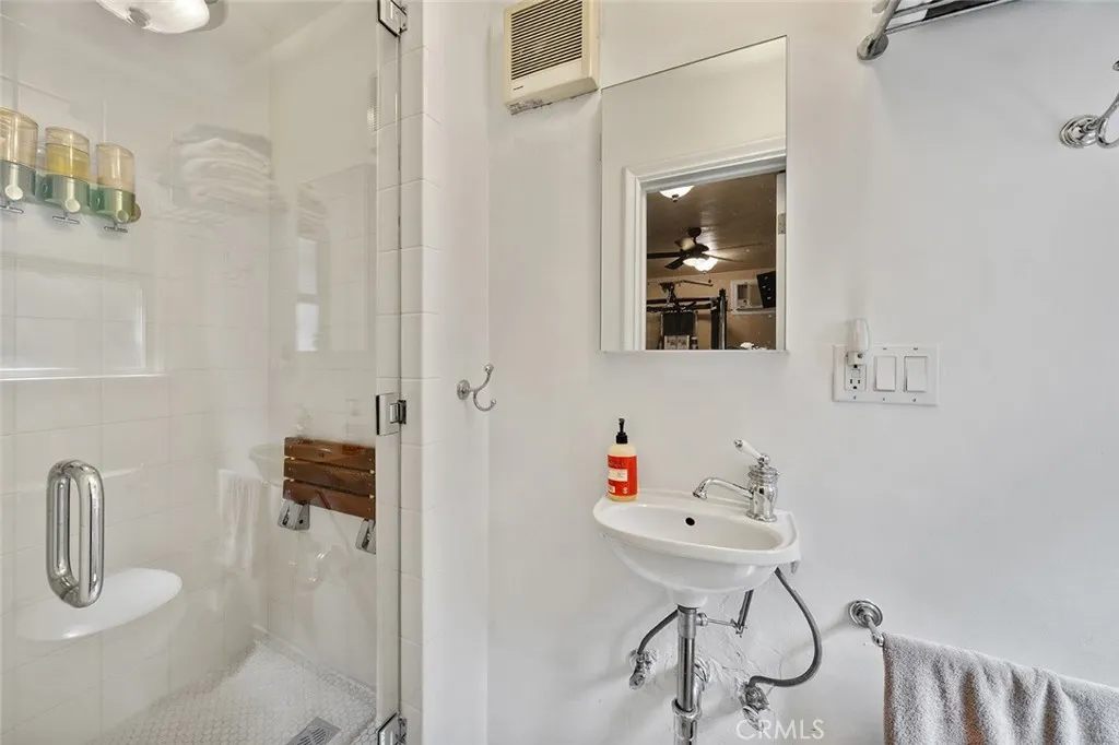 Additional image 127 of 2285 E Orange Grove Blvd, Pasadena, CA 91104