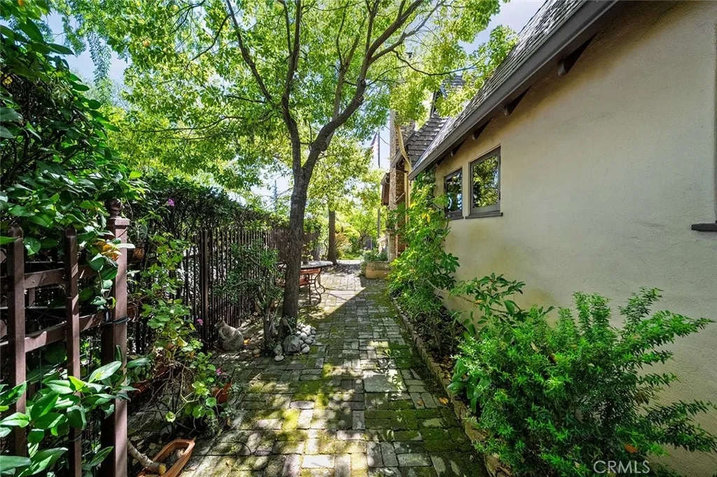 Additional image 121 of 2285 E Orange Grove Blvd, Pasadena, CA 91104