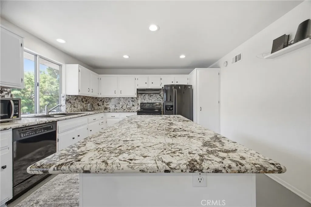 Additional image 10 of 5477 Nestle Avenue Unit 11, Tarzana, CA 91356