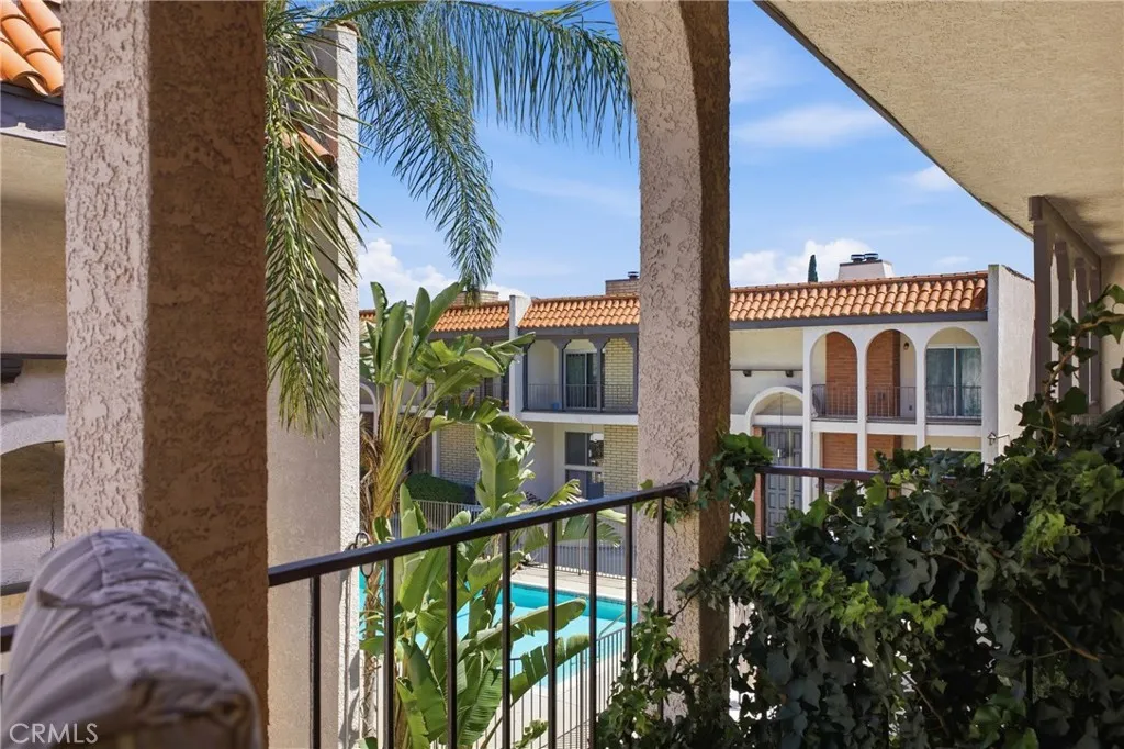 Additional image 2 of 5477 Nestle Avenue Unit 11, Tarzana, CA 91356