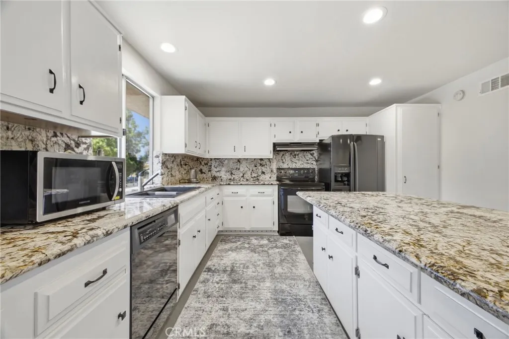 Additional image 47 of 5477 Nestle Avenue Unit 11, Tarzana, CA 91356