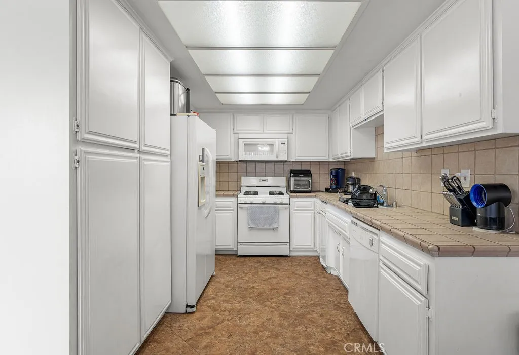 Additional image 24 of 1110 W 10th St Unit 105, San Pedro, CA 90731