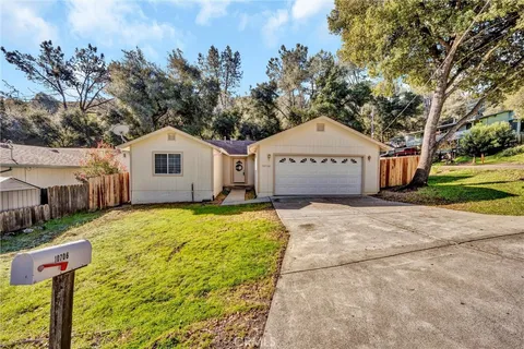 10706 Edgewater Drive, Kelseyville, CA MLS: LC25065634