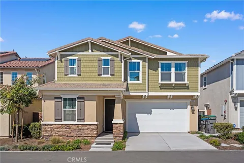 16071 Tanzinite Lane, Chino, CA MLS: AR25055068
