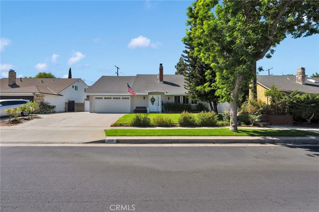 246 E Mission Rd, Corona, CA 92879