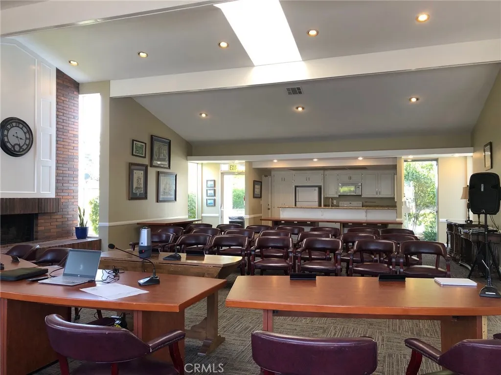 Additional image 39 of 510 Stoneham Court Unit 102, Long Beach, CA 90803