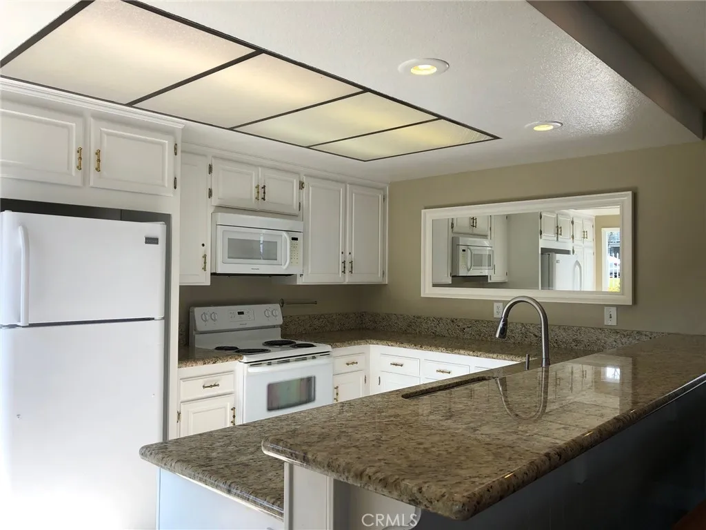 Additional image 76 of 510 Stoneham Court Unit 102, Long Beach, CA 90803