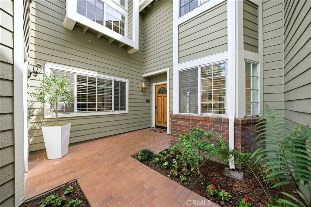 Additional image 2 of 510 Stoneham Court Unit 102, Long Beach, CA 90803