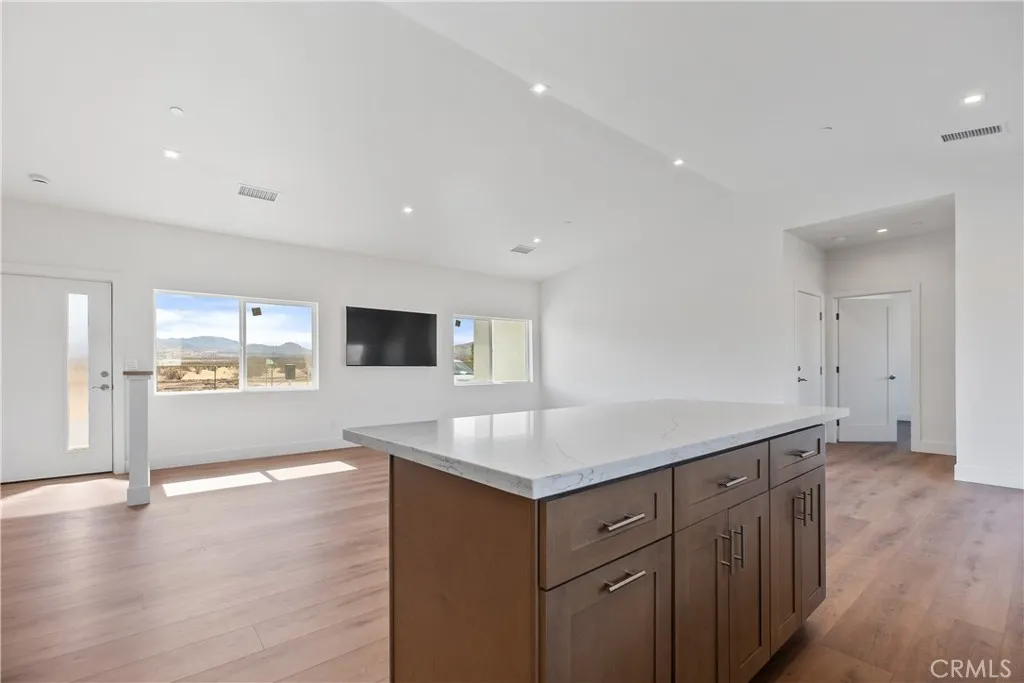 Additional image 83 of 11725 Lagartijo Drive, Apple Valley, CA 92308