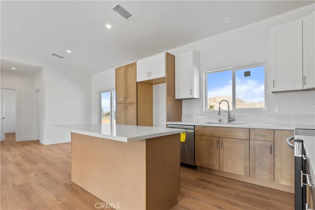 Additional image 4 of 11725 Lagartijo Drive, Apple Valley, CA 92308