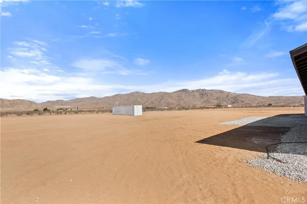 Additional image 17 of 11725 Lagartijo Drive, Apple Valley, CA 92308