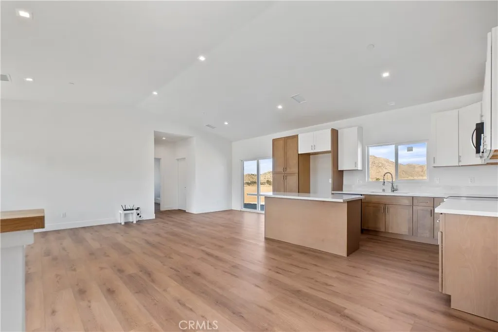 Additional image 45 of 11725 Lagartijo Drive, Apple Valley, CA 92308