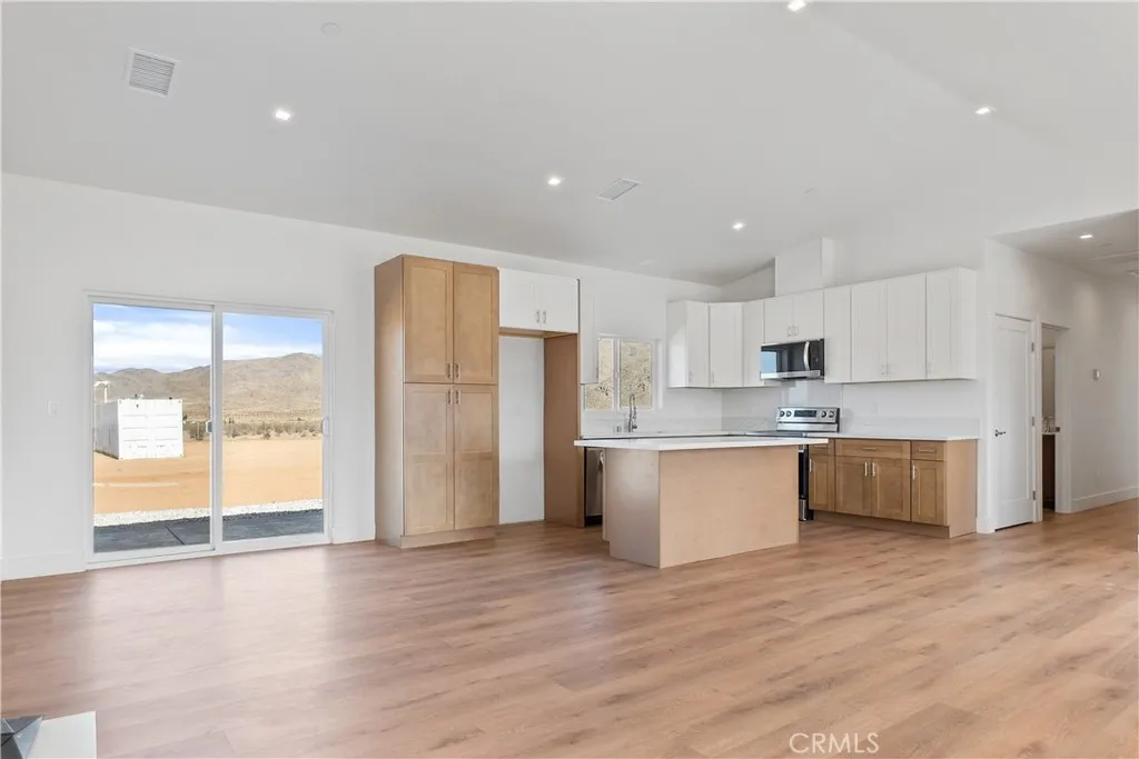 Additional image 42 of 11725 Lagartijo Drive, Apple Valley, CA 92308