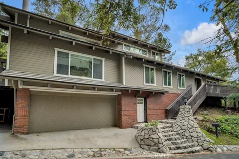 850 Country Club Drive, Burbank, CA MLS: BB25064692