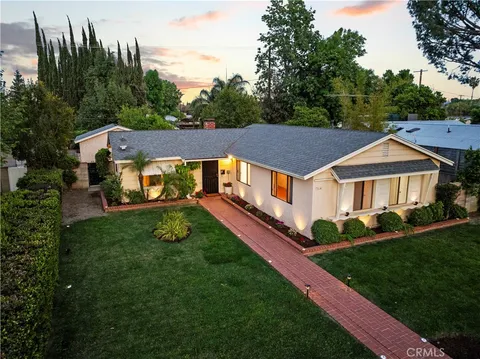7314 Fallbrook Avenue, West Hills, CA MLS: SR25072563