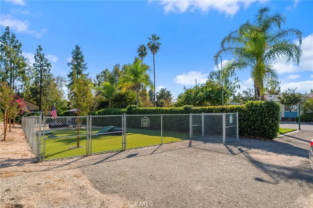 2692 E Highland Avenue Unit 127, Highland, CA 92346