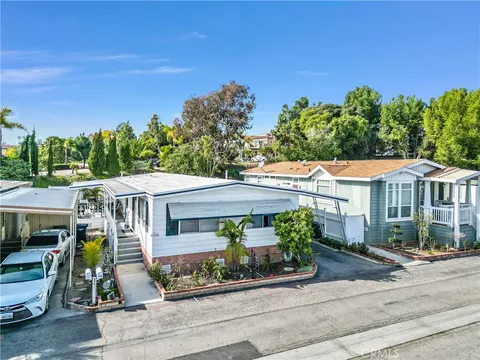 20701 Beach Blvd Unit 200, Huntington Beach, CA 92648 - MLS#: OC25075710