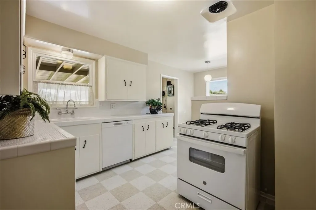 Additional image 15 of 226 Sultana Ave, Upland, CA 91786