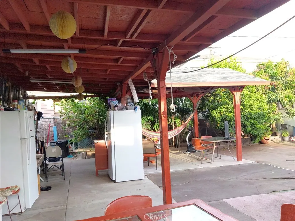 Additional image 31 of 1046 W 49th St, Los Angeles, CA 90037