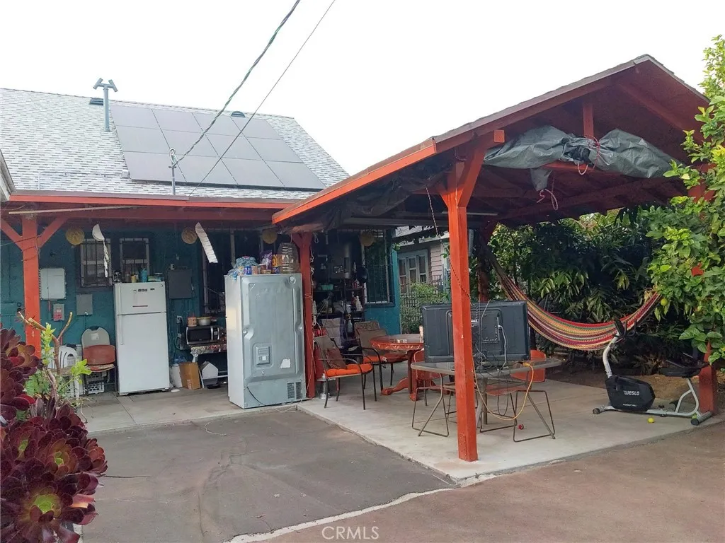Additional image 10 of 1046 W 49th St, Los Angeles, CA 90037