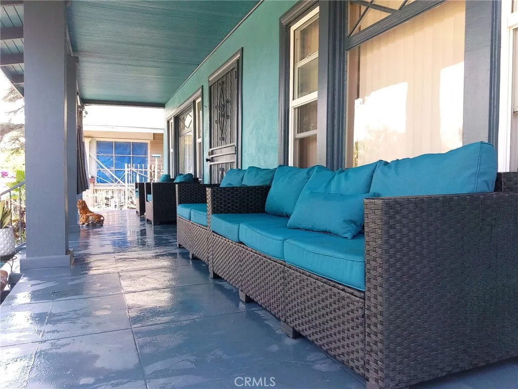 Additional image 6 of 1046 W 49th St, Los Angeles, CA 90037