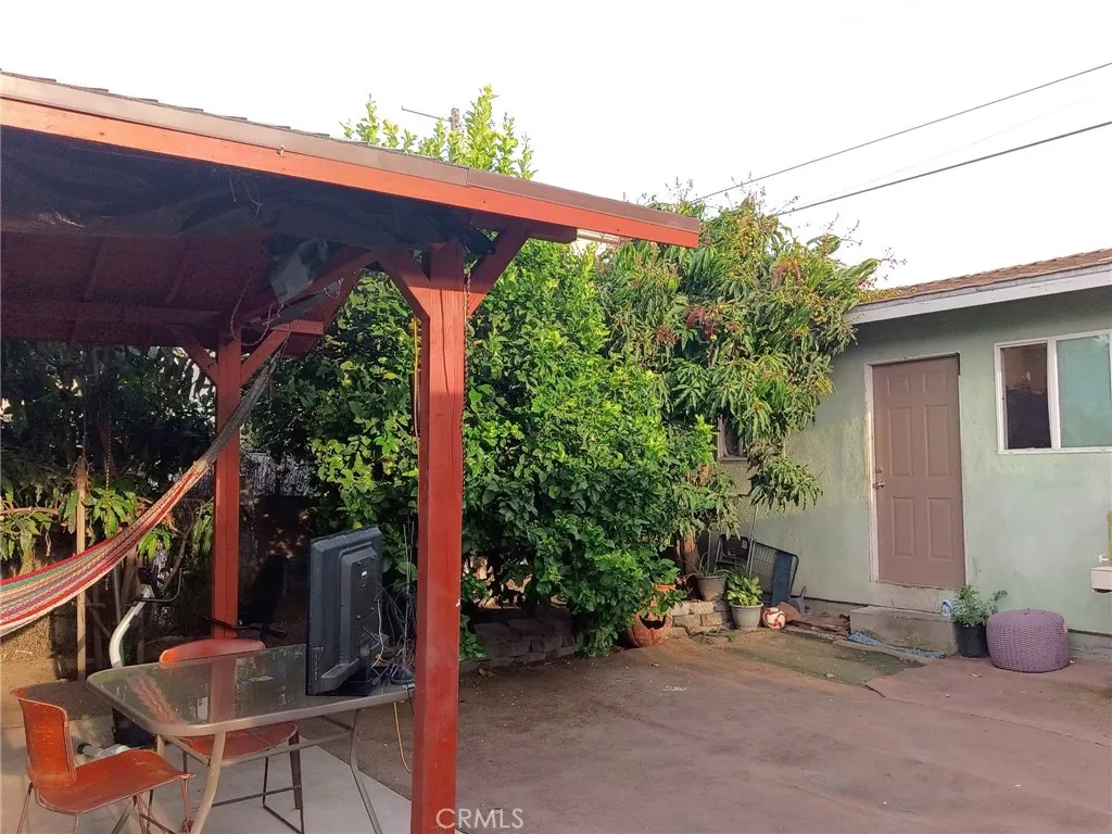 Additional image 30 of 1046 W 49th St, Los Angeles, CA 90037