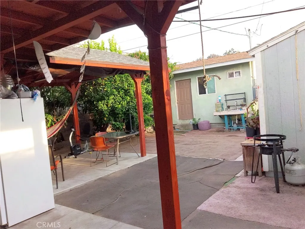 Additional image 16 of 1046 W 49th St, Los Angeles, CA 90037
