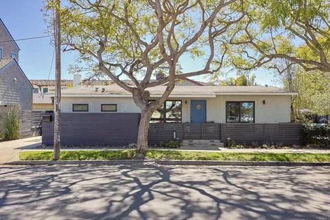 1300 9th Street, Coronado, CA MLS: PTP2501432